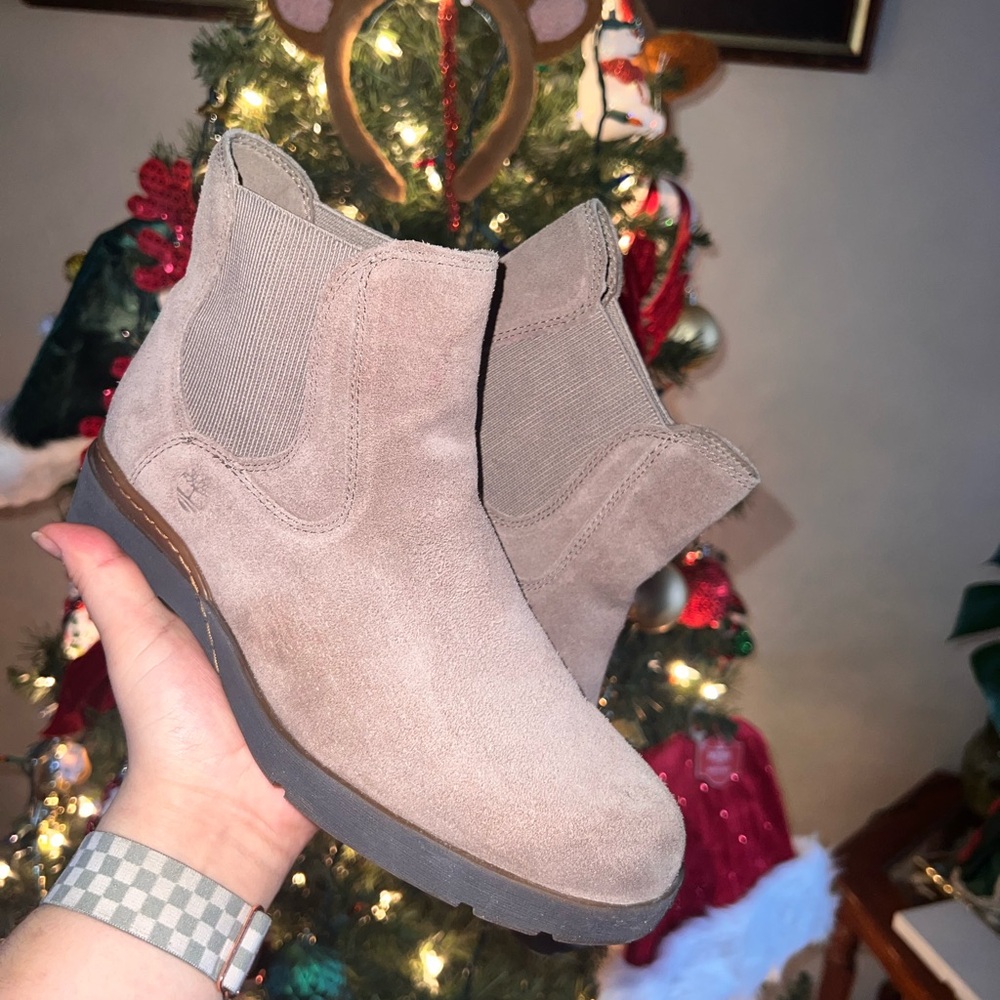 Timberland Chelsea Ankle Boots Size 8 – Suede Slip-On Ankle Boots